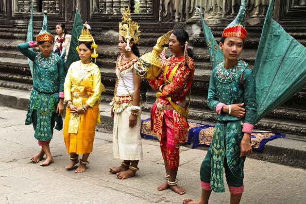 traditional clothing asia
